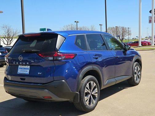 2022 Nissan Rogue SV