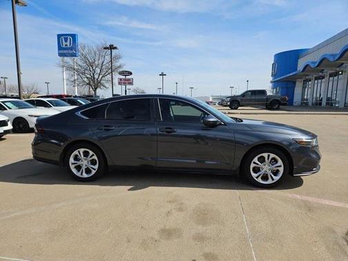 2025 Honda Accord LX 1.5T