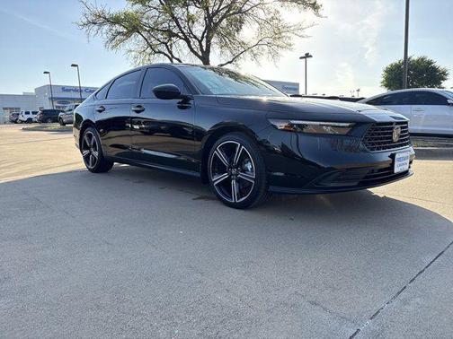 Crystal Black Pearl 2026 Honda Accord Hybrid Sport
