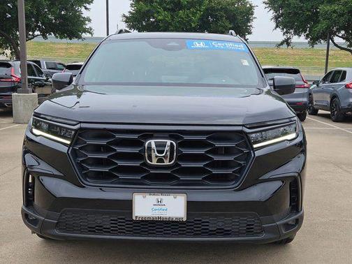 Crystal Black Pearl 2025 Honda Pilot Sport