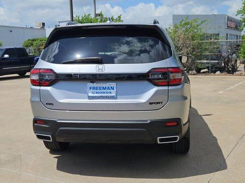 Lunar Silver Metallic 2025 Honda Pilot Sport