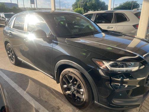 Crystal Black Pearl 2024 Honda HR-V 2WD Sport
