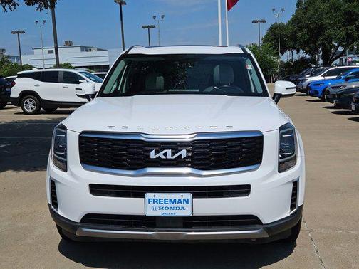 Glacial White Pearl 2022 Kia Telluride EX