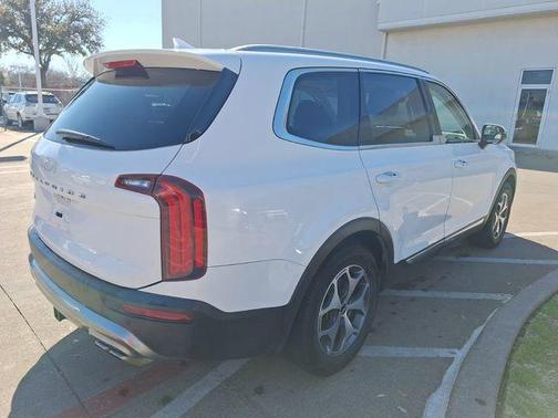 Glacial White Pearl 2022 Kia Telluride EX