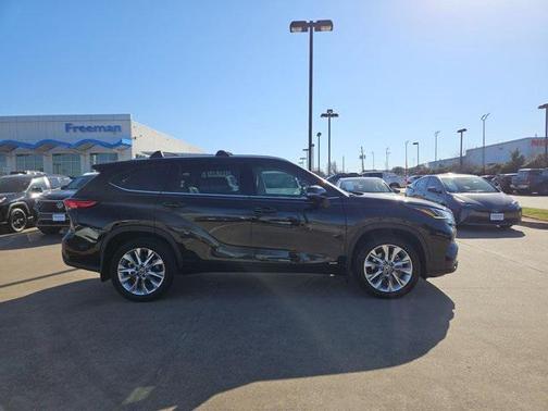 2023 Toyota Highlander Hybrid Limited