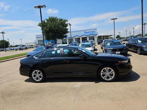 Crystal Black Pearl 2025 Honda Accord LX 1.5T