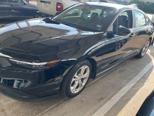 Crystal Black Pearl 2025 Honda Accord LX 1.5T