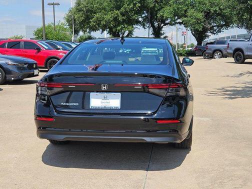Crystal Black Pearl 2025 Honda Accord LX 1.5T