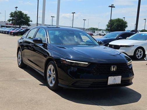 Crystal Black Pearl 2025 Honda Accord LX 1.5T