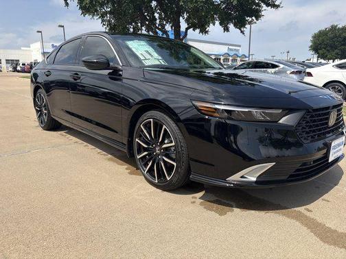 Crystal Black Pearl 2026 Honda Accord Hybrid Touring