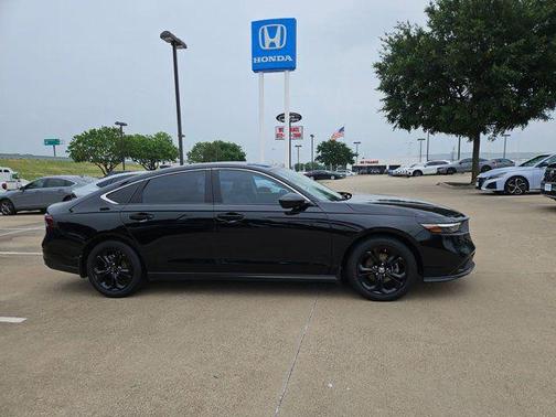 Crystal Black Pearl 2023 Honda Accord EX