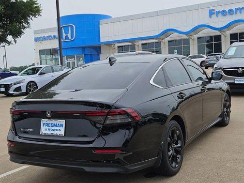 Crystal Black Pearl 2023 Honda Accord EX