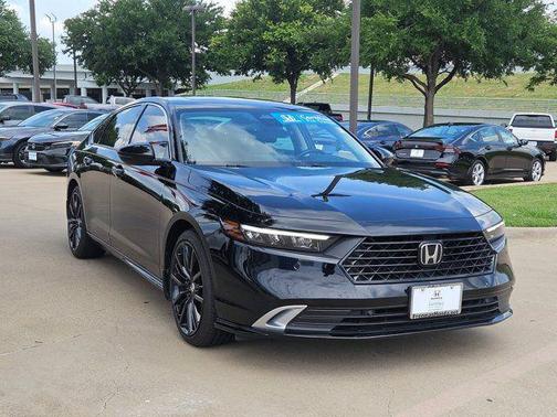 Crystal Black Pearl 2025 Honda Accord Hybrid Touring