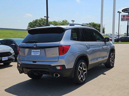 Lunar Silver Metallic 2023 Honda Passport AWD Elite