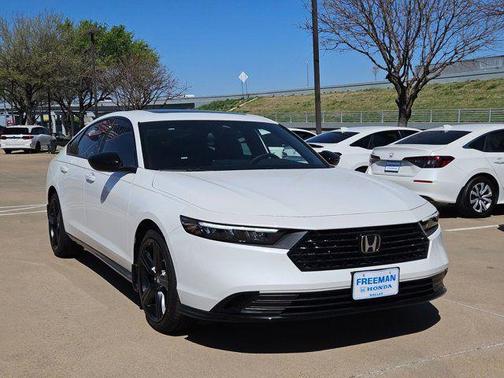 Platinum White Pearl 2026 Honda Accord Hybrid Sport-L