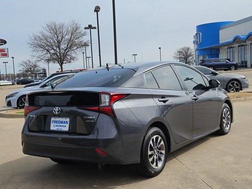 2019 Toyota Prius L
