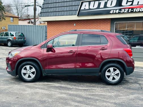 Burgundy 2017 Chevrolet Trax LT