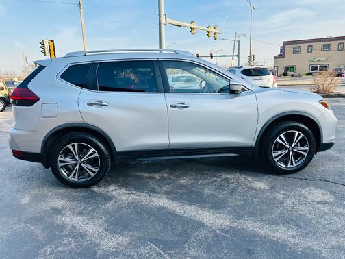 2020 Nissan Rogue SV