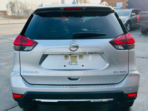 2020 Nissan Rogue SV