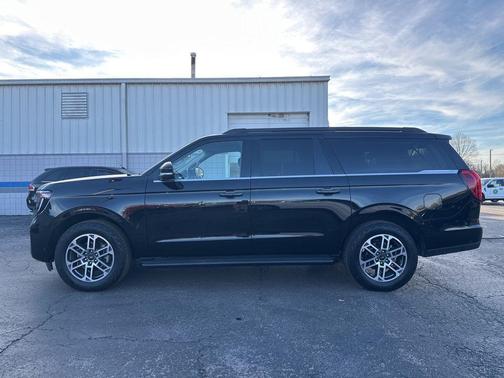 2025 Ford Expedition Max Active 4x4