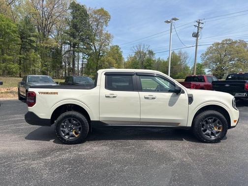Desert Sand 2025 Ford Maverick Tremor