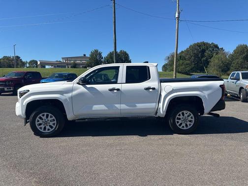 2025 Toyota Tacoma SR