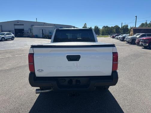 2025 Toyota Tacoma SR