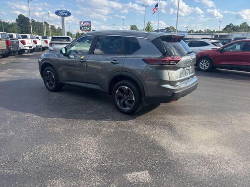 Gun Metallic 2025 Nissan Rogue SV
