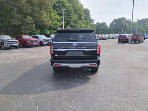 2024 Ford Expedition Platinum
