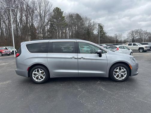 2018 Chrysler Pacifica Touring