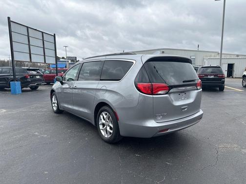 2018 Chrysler Pacifica Touring