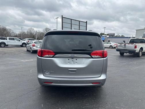 2018 Chrysler Pacifica Touring