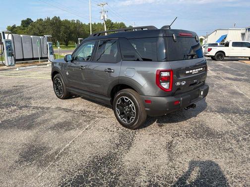 Carbonized Gray Metallic 2026 Ford Bronco Sport Outer Banks