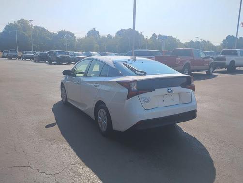 2022 Toyota Prius L