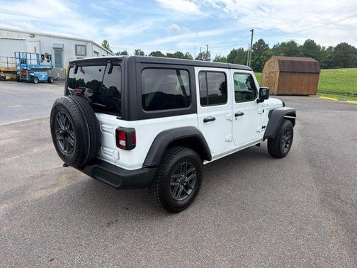 Bright White Clearcoat 2024 Jeep Wrangler Sport S