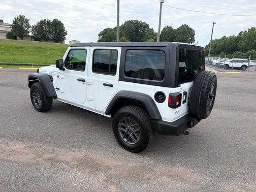 Bright White Clearcoat 2024 Jeep Wrangler Sport S