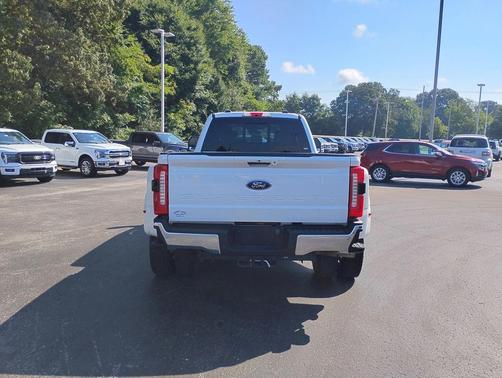 2023 Ford F-450 Lariat