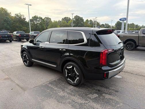 Ebony Black 2025 Kia Telluride S