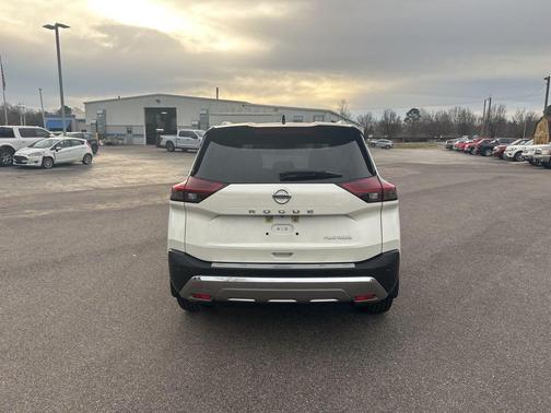 2021 Nissan Rogue Platinum