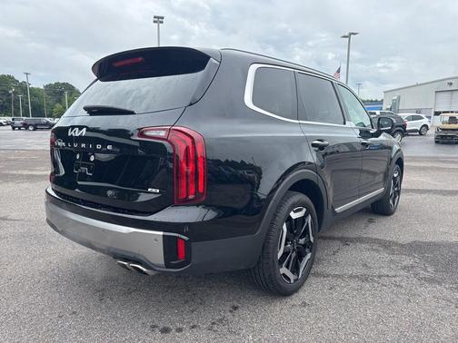 Ebony Black 2025 Kia Telluride S