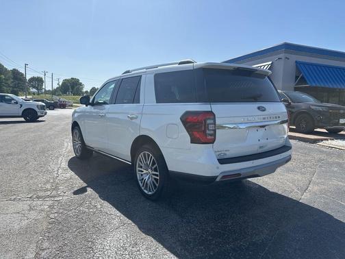 Star White Metallic Tri-Coat 2023 Ford Expedition Limited