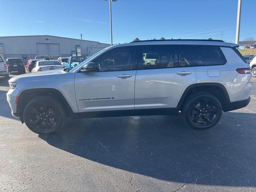 2022 Jeep Grand Cherokee L Altitude