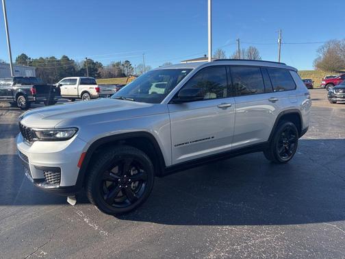 2022 Jeep Grand Cherokee L Altitude