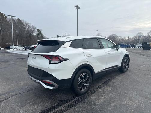 2024 Kia Sportage LX