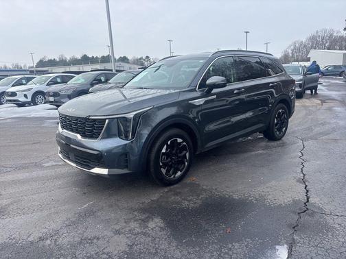 2024 Kia Sorento S