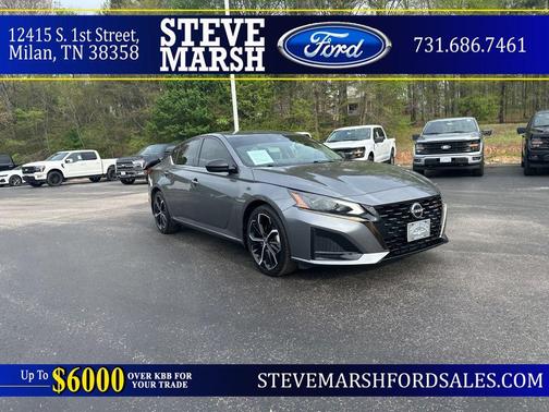 Gun Metallic 2023 Nissan Altima SR FWD Sedan