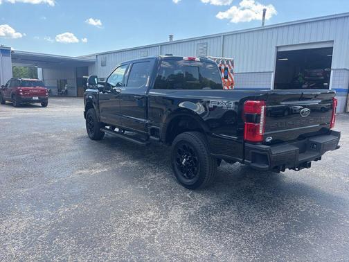 Agate Black Metallic 2026 Ford F-250 XLT
