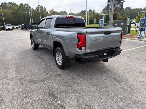 Sterling Gray Metallic 2023 Chevrolet Colorado WT