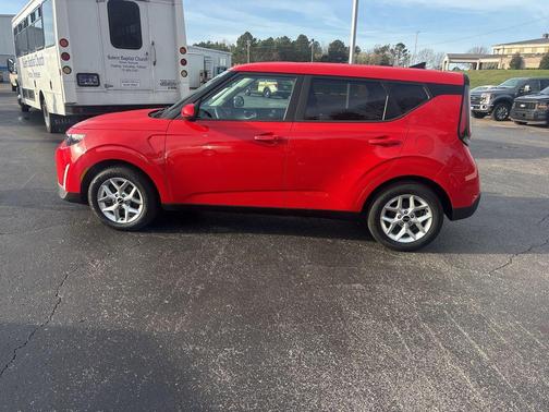 2024 Kia Soul S
