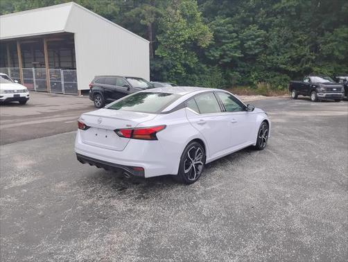 2024 Nissan Altima SR FWD